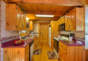 2 Bedrooms, Cabin, Vacation Rental, Gnatty Trail, 2 Bathrooms, Listing ID undefined, Sevierville, Tennessee, United States,